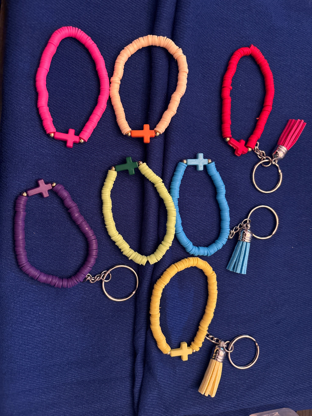 Keychains or bracelets without leather tassels.