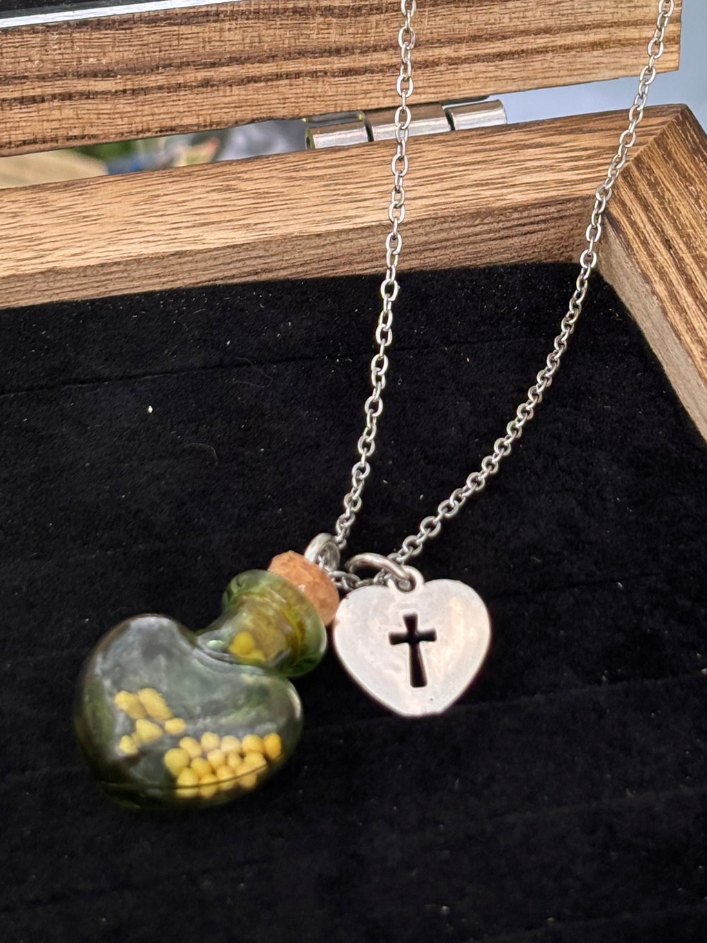 Religious jewelry Decembers gift on the 25th